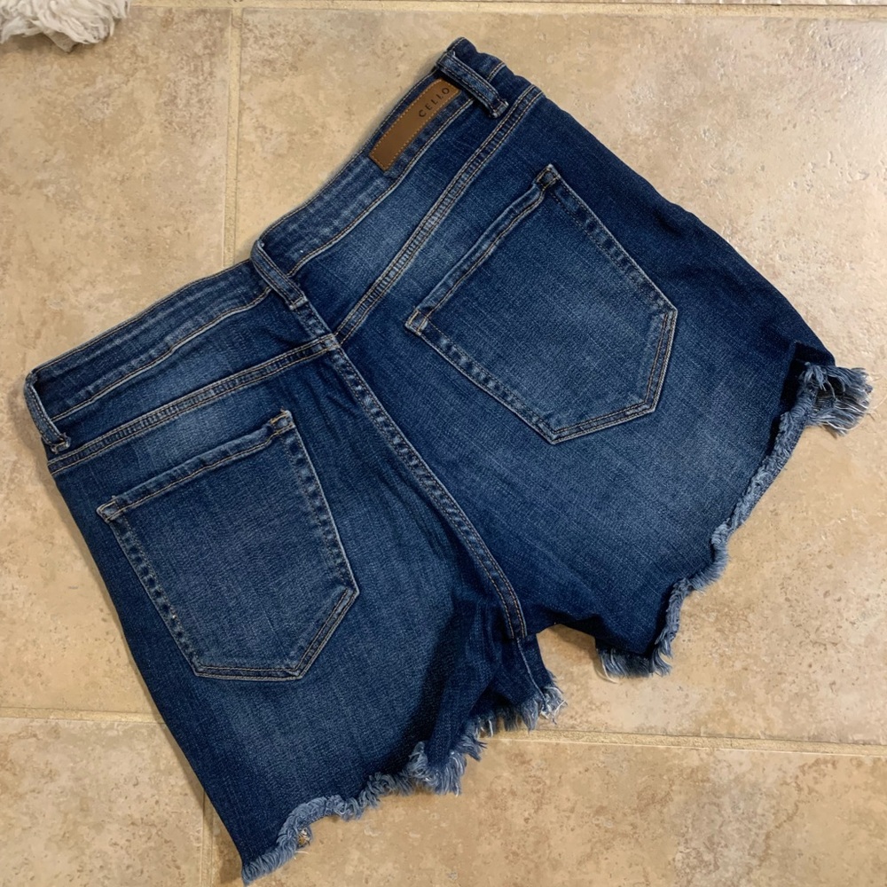 Womens Cello Distressed Shorts XL